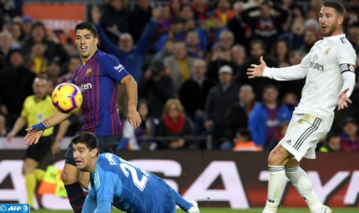 الدوري الإسباني لكرة القدم.. برشلونة يتلاعب بريال مدريد ويستعيد الصدارة